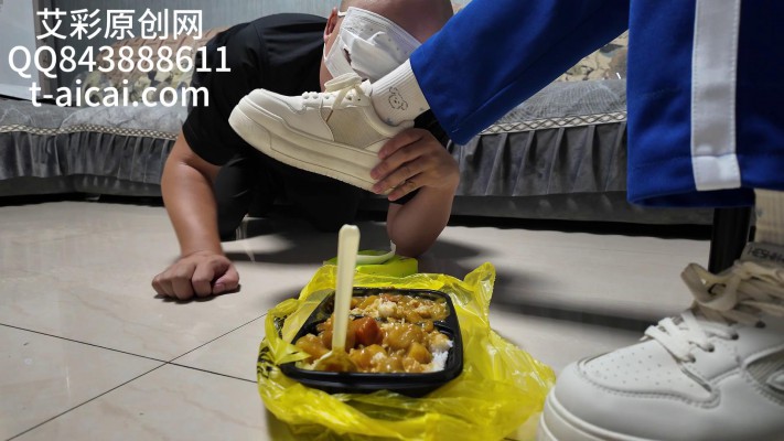 『chnnsct1818』女高中生放学后脚汗喂食 YC-250828-2BP