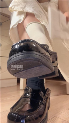 【咬猫】上课表白女同学反被调教    250907-29BP