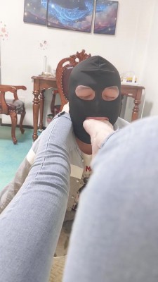 135537qo3a3uj3deeaad55.jpg