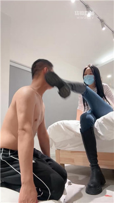 2510102300_20251010230108.JPG