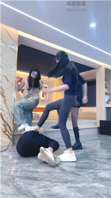 麋鹿银儿_20251011023155.JPG