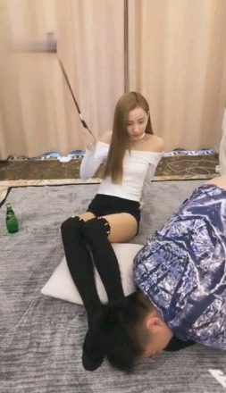 【调教视频】cici收个好狗调教