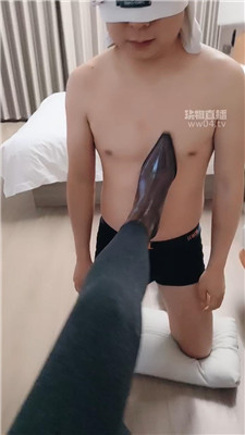 【知欧】短靴踩虐废物M