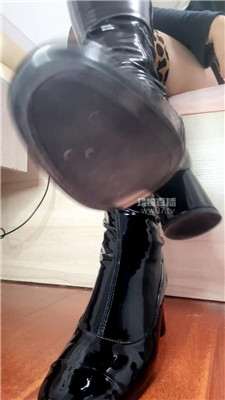 【咬猫】跟踪老婆开房    251123-31BP