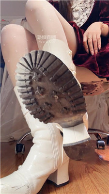 【黑心爱菜主子】司马锁奴靴底白丝羞辱    251124-4BP