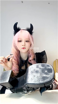 【奶味小仙女】魔鬼天使    2511212-15BP