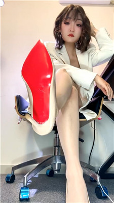 【秋黎】肉丝口水羞辱盯S    251216-22BP