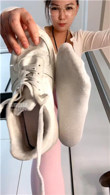 【蛮蛮呀】被健身教练调成狗    260128-16BP