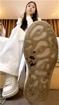 【海绵大大】脏鞋白袜炸J    260209-4BP