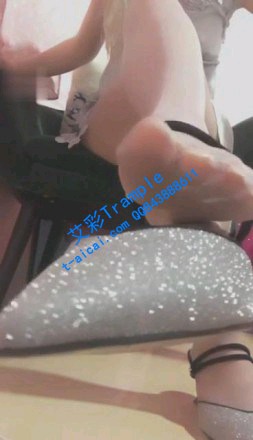 【调教视频】兰儿小主—-严厉的继母！